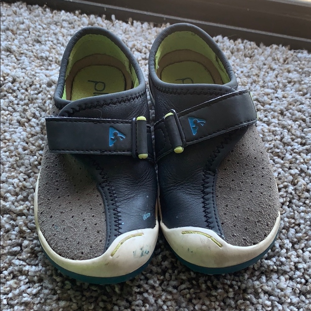 Plae size 9.5 GUC